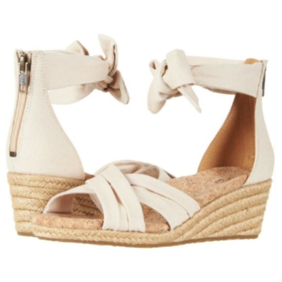 UGG Women's Traci Wedge Sandal - Size 8
